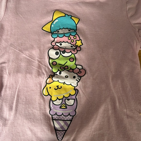 Hello Kitty pink tee size 10/12 - Picture 2 of 6